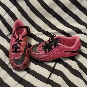 Kid/girl soccer cleats